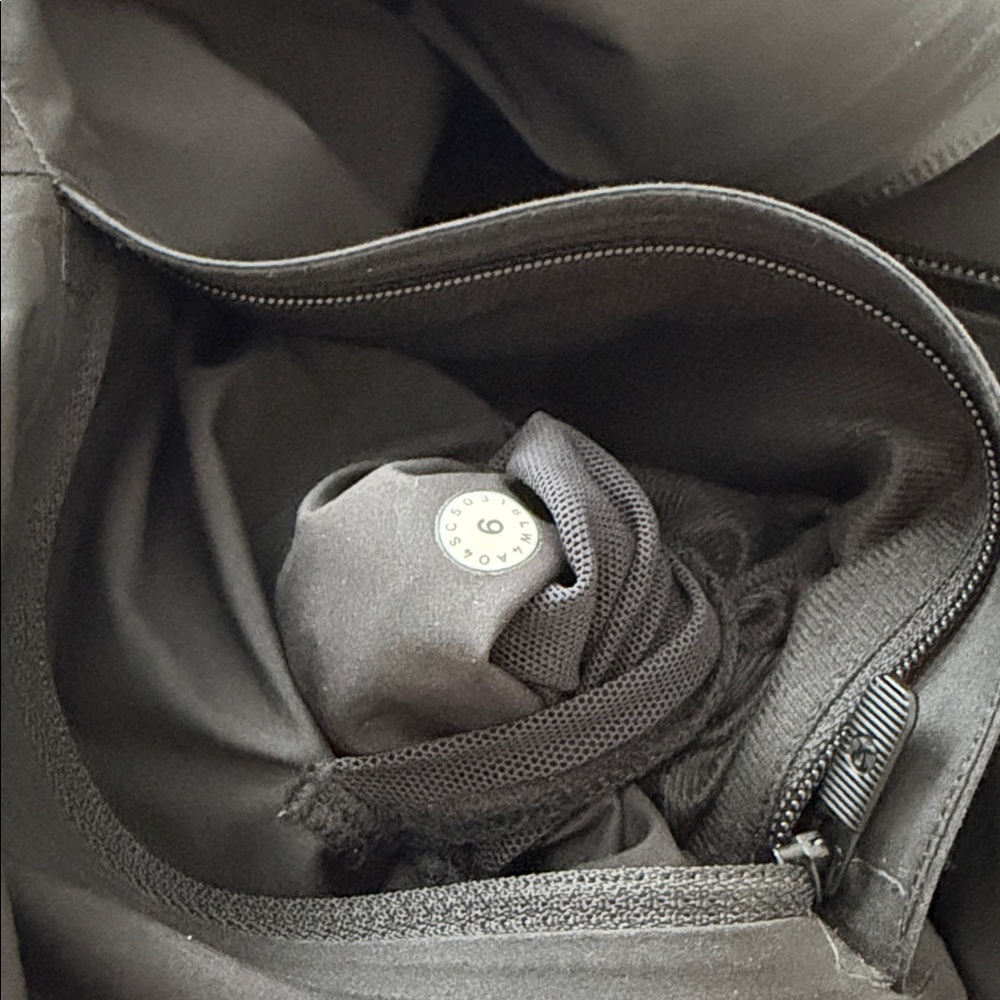 Lululemon Rain Shell Jacket - Picture 10 of 10